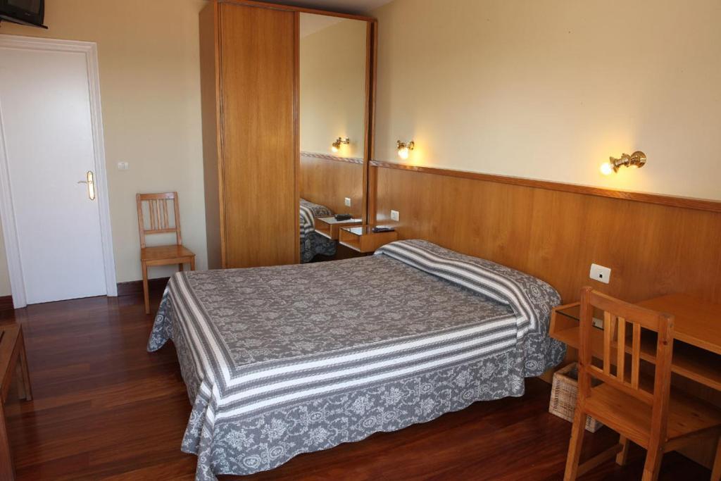 Hotel Metrokua Лекеитио Стая снимка
